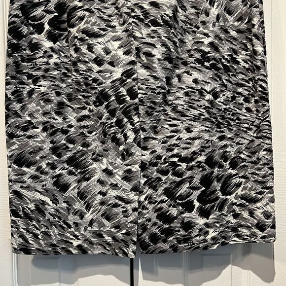 Talbots Black, Grey, White Pattern Lined Skirt Size 14 - Picture 9 of 12